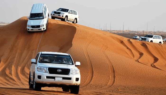 What_to_Expect_on_a_Dune-Bashing_Trip_