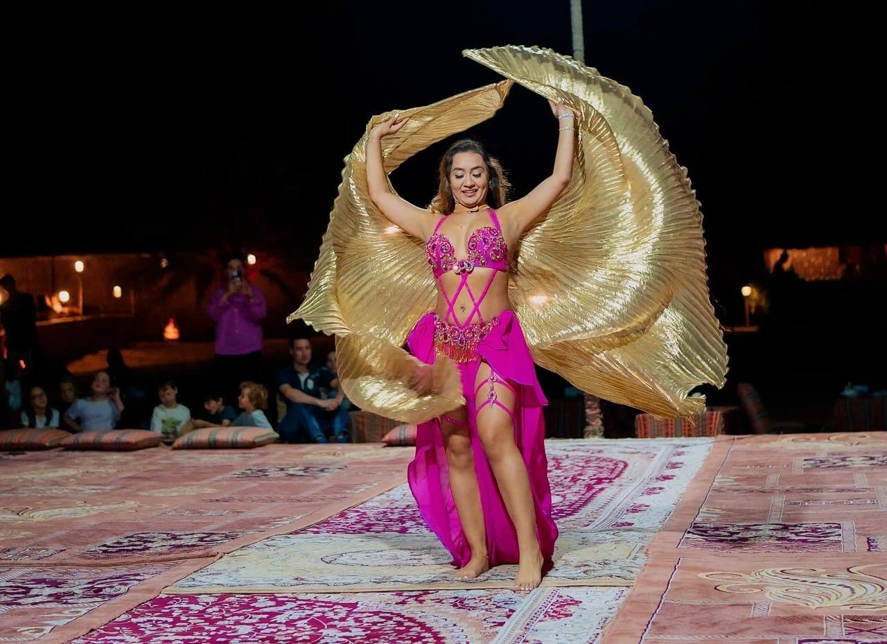 Belly Dance Performance: Experience an enchanting belly dance show featuring elegant movements, colorful costumes, and true Arabian flair.